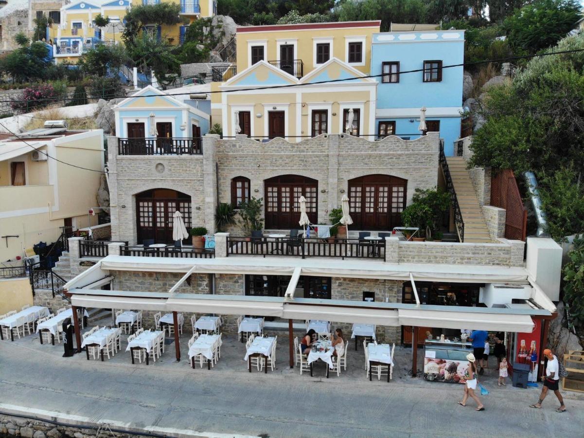 Appartement Odyssia à Symi Extérieur photo