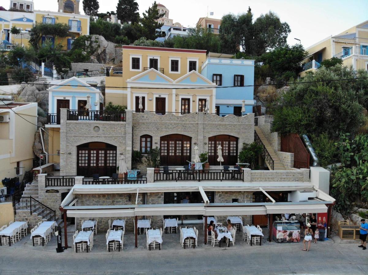 Appartement Odyssia à Symi Extérieur photo