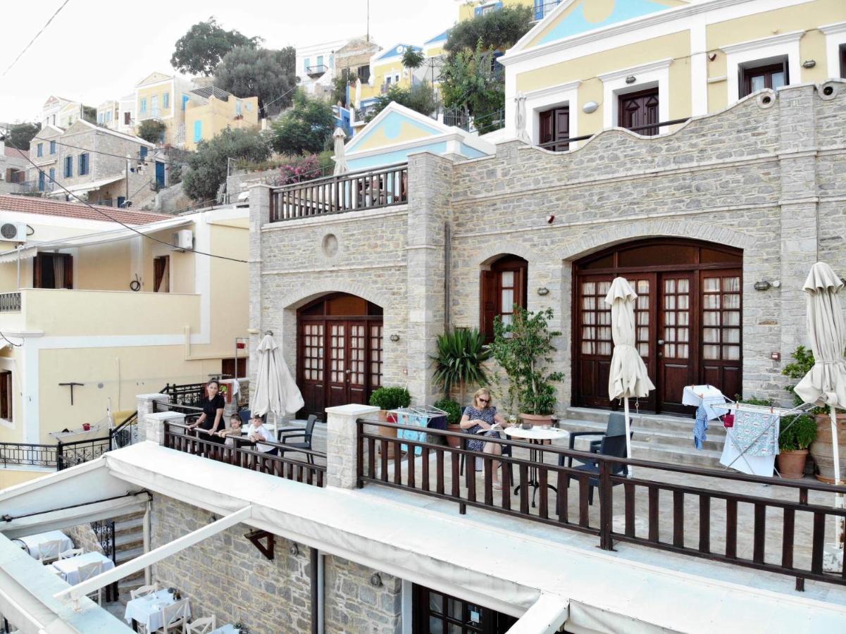 Appartement Odyssia à Symi Extérieur photo