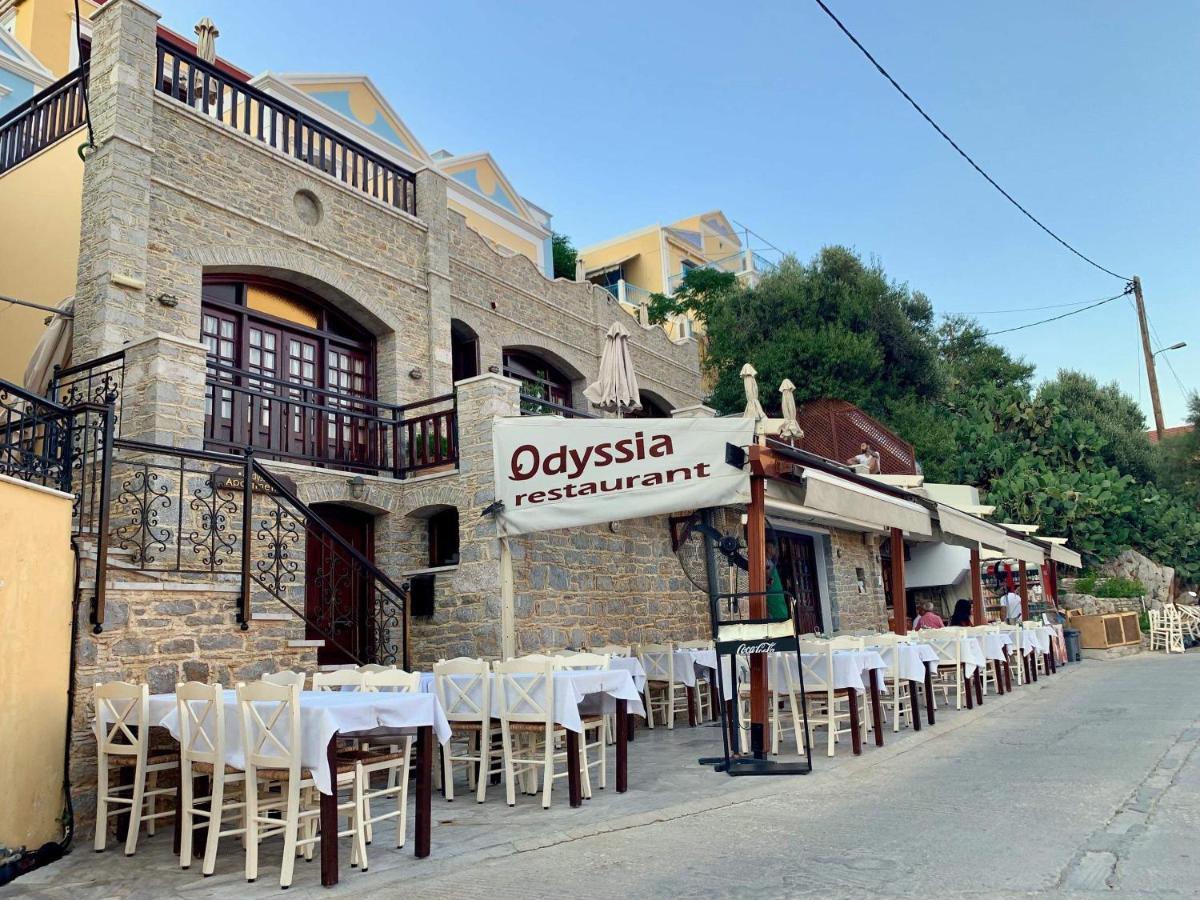 Appartement Odyssia à Symi Extérieur photo